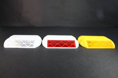 3m-ilc-road-studs-500x500